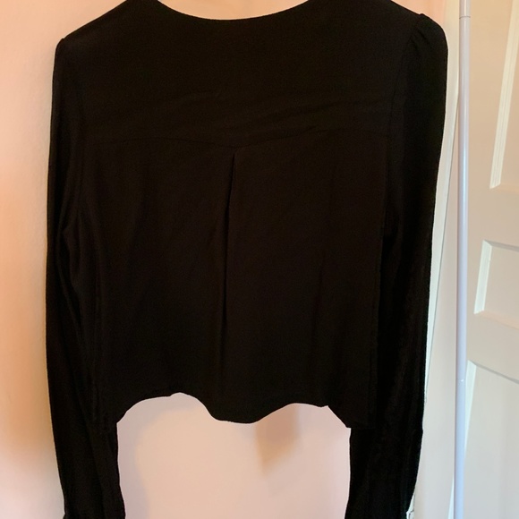 Stone Cold Fox Shrine Blouse SOLD OUT size 1 - Picture 7 of 8